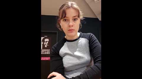 Media: maribelriver Stripchat 2023-11-12 14:34:00