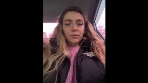 Media: mariid Stripchat 2023-11-12 08:03:00