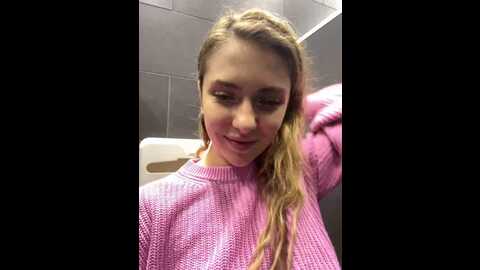 Media: mariid Stripchat 2023-11-12 08:38:00