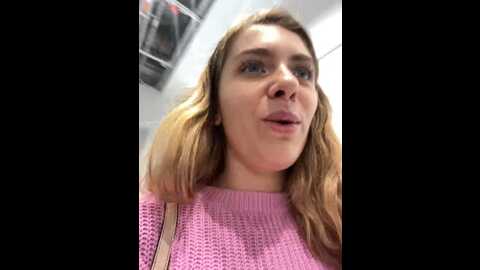 Media: mariid Stripchat 2023-11-12 09:32:00