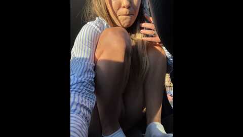 Media: risky_girl23 Stripchat 2023-11-12 13:39:00