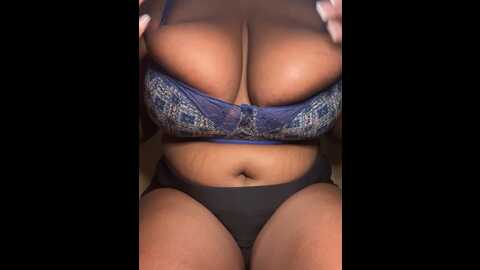 Media: sweetwetvoice Stripchat 2023-11-12 15:56:00