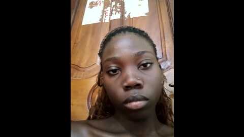 Media: holygrail001 Stripchat 2023-11-13 09:37:00