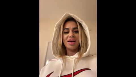 Media: kirstievegas Stripchat 2023-11-13 18:50:00