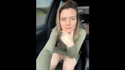 Media: ladylena1 Stripchat 2023-11-13 00:04:00