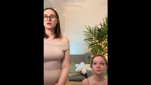 Media: radiants_two Stripchat 2023-11-12 23:54:00
