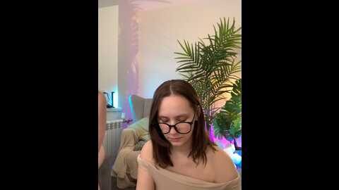 Media: radiants_two Stripchat 2023-11-13 02:16:00
