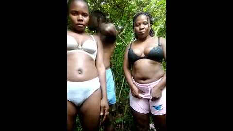Media: rediant_two256 Stripchat 2023-11-13 13:25:00