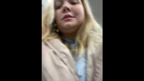 Media: sofiaadams Stripchat 2023-11-13 06:39:00