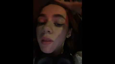 Media: lily__belle Stripchat 2024-09-18 18:42:00