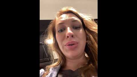 Media: sweet___emily Stripchat 2024-09-18 17:00:00