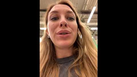 Media: sweet___emily Stripchat 2024-09-18 19:25:00