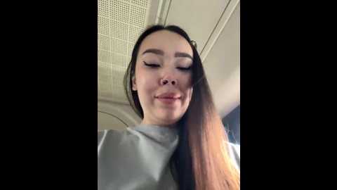 Media: asian_asami Stripchat 2024-09-19 11:54:00