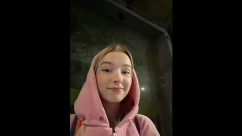 Media: baby_tiny Stripchat 2024-09-19 18:10:00