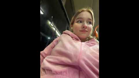 Media: baby_tiny Stripchat 2024-09-19 20:25:00
