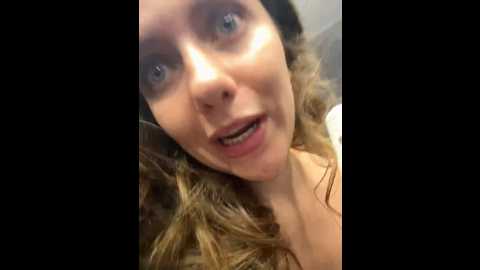Media: mariid Stripchat 2024-09-19 08:54:00