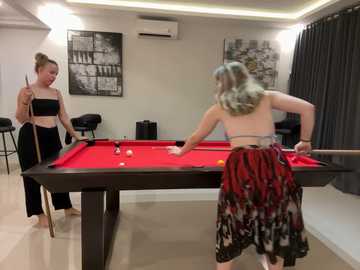 Media: nura_n_sarah Stripchat 2024-09-19 10:28:00