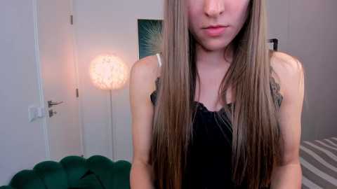 Media: princess_diana18 Stripchat 2024-09-19 04:48:00