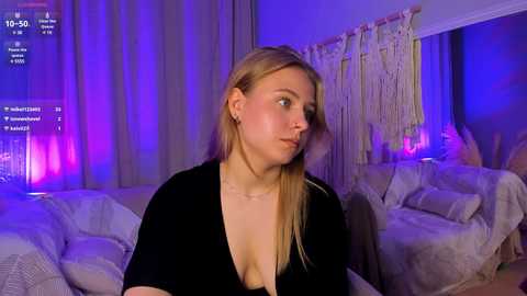 Media: selena_flowers_ Stripchat 2024-09-19 12:56:00