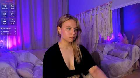 Media: selena_flowers_ Stripchat 2024-09-19 13:34:00