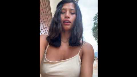 Media: sexi_noemi Stripchat 2024-09-19 18:18:00