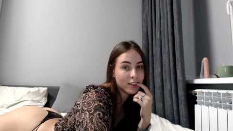 Media: sierrasky_ Stripchat 2024-09-19 19:31:00