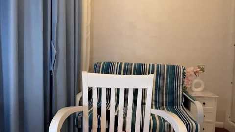 Media: sililis Stripchat 2024-09-19 18:40:00