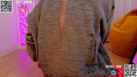 Media: stacy_wooow Stripchat 2024-09-19 01:06:00