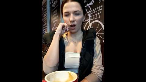 Media: brilliant_queen1 Stripchat 2024-09-20 00:31:00