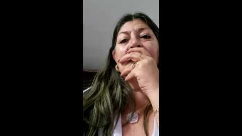 Media: emma_tour Stripchat 2024-09-20 02:02:00