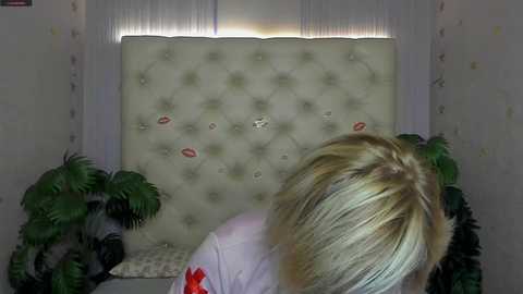 Media: lena_paulles Stripchat 2024-09-20 09:51:00