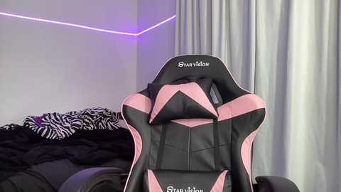 Media: lolykush Stripchat 2024-09-20 07:13:00