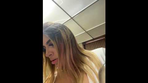 Media: miawhitepink_ Stripchat 2024-09-20 09:04:00