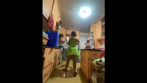 Media: sweetieme Stripchat 2024-09-20 01:52:00