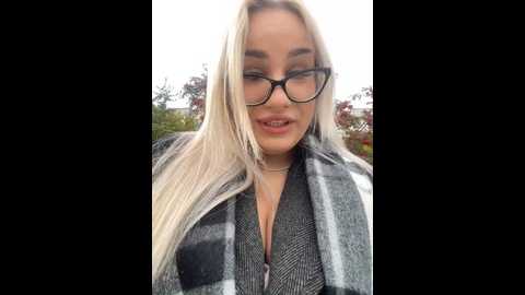 Media: charming_evaa Stripchat 2024-09-21 09:30:00