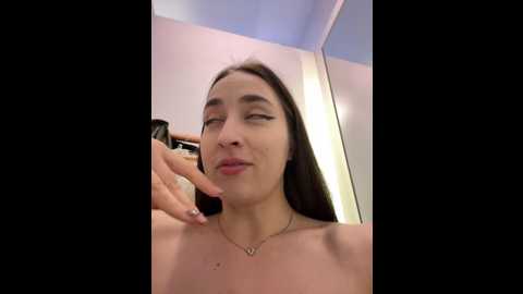 Media: holly_play Stripchat 2024-09-21 15:18:00