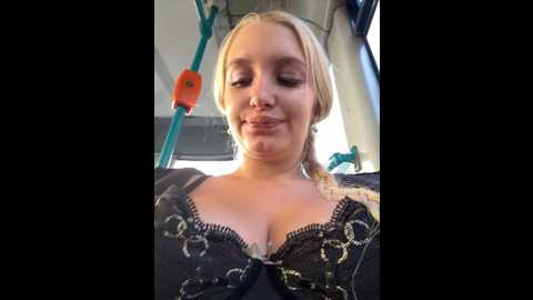 Media: milkyy_wway Stripchat 2024-09-21 08:17:00