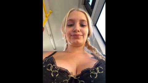 Media: milkyy_wway Stripchat 2024-09-21 11:30:00