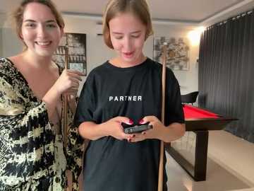 Media: nura_n_sarah Stripchat 2024-09-21 09:49:00