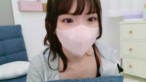 Media: _minami_ Stripchat 2024-09-22 18:43:00