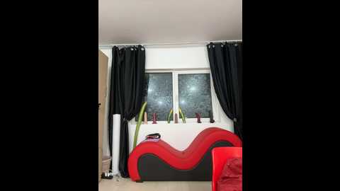 Media: alimela Stripchat 2024-09-22 18:54:00
