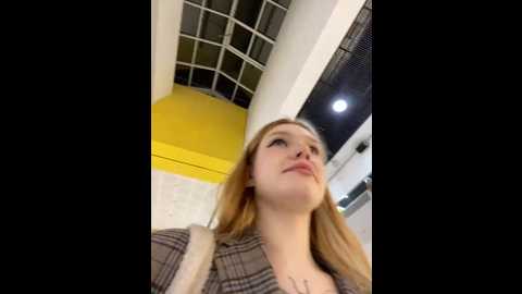 Media: honey___hot Stripchat 2024-09-22 17:13:00
