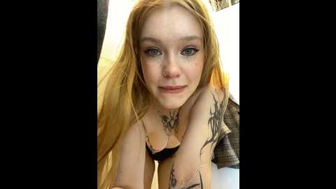 Media: honey___hot Stripchat 2024-09-22 17:23:00