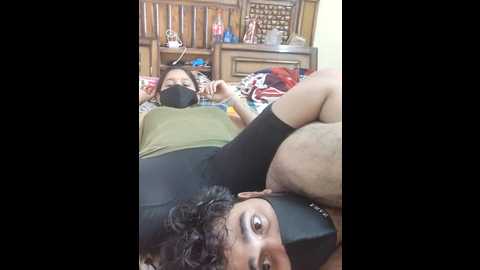 Media: ind_couple1 Stripchat 2024-09-22 06:42:00