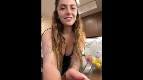 Media: mariid Stripchat 2024-09-22 15:50:00