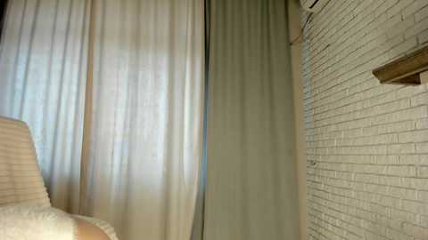 Media: nacumi_mi Stripchat 2024-09-22 04:25:00