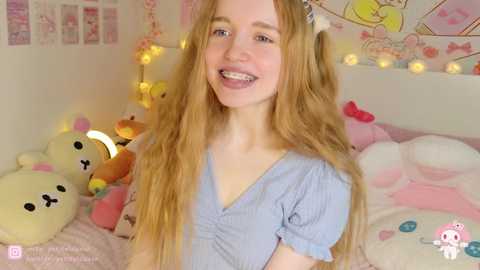 Media: petiteluluxx Stripchat 2024-09-22 08:37:00