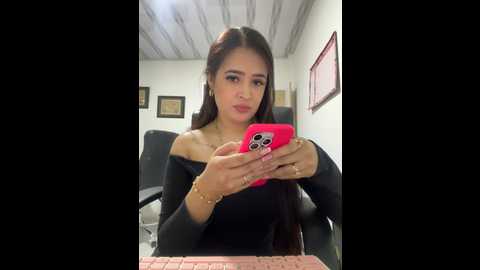 Media: sara_fun Stripchat 2024-09-22 01:01:00