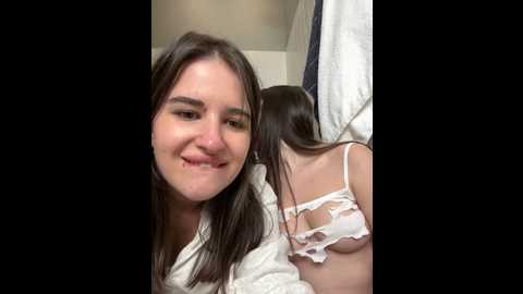 Media: sophie_avory Stripchat 2024-09-22 19:09:00