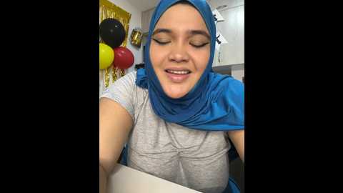 Media: sweetmuslim01 Stripchat 2024-09-22 05:38:00